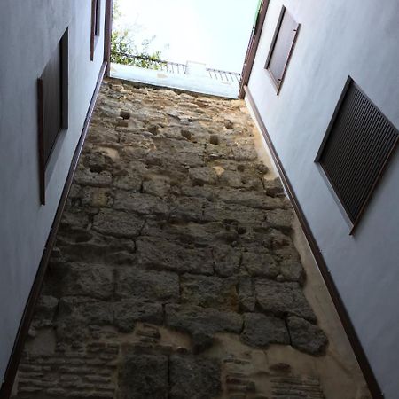 Apartamentos Victoria Bujalance Екстер'єр фото