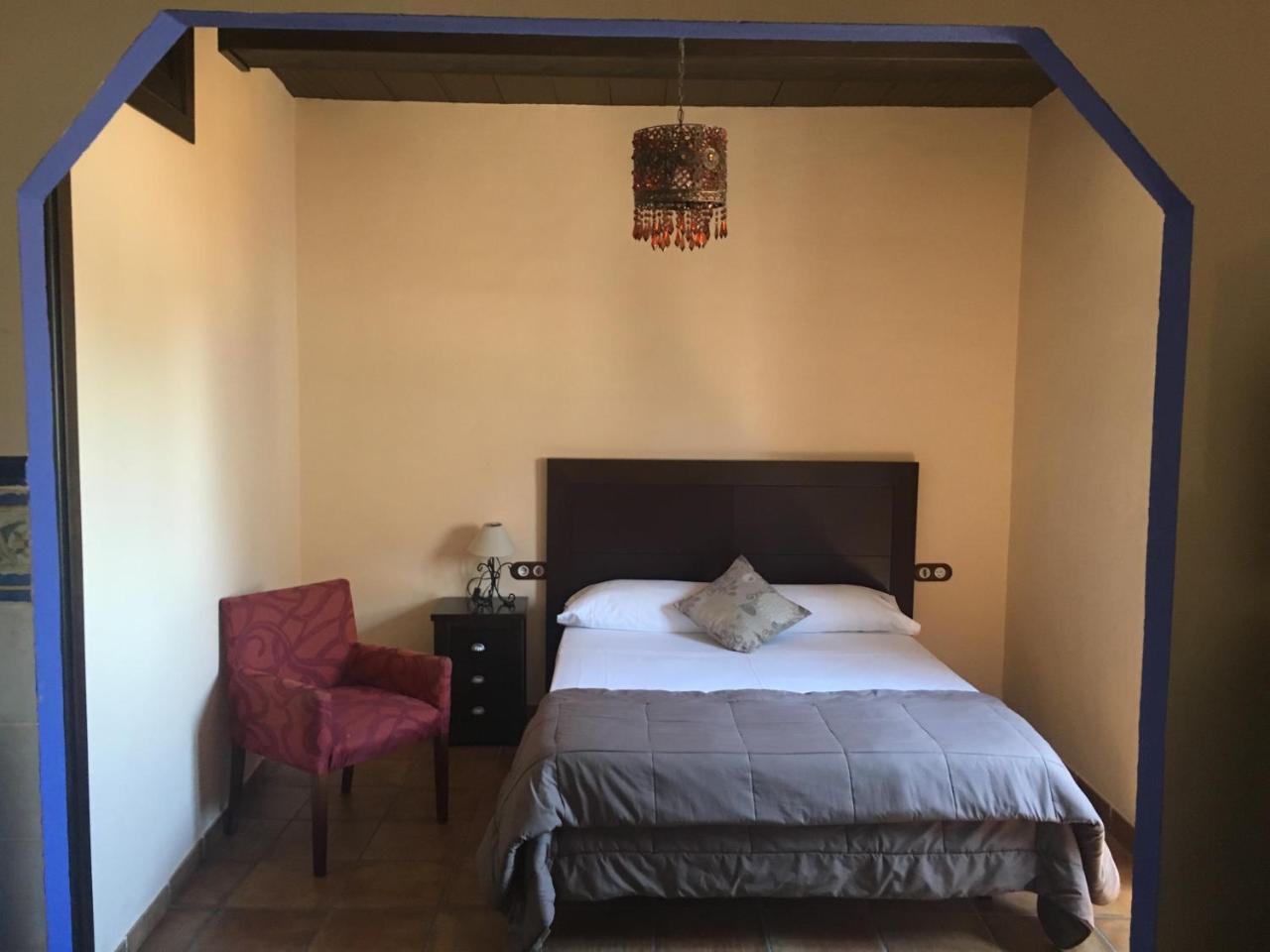 Apartamentos Victoria Bujalance Екстер'єр фото